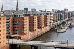 Modernes Effizienzhaus-40-Neubaugebäude in Hamburg als Beispiel für Kapitalanlage mit Sonderabschreibung §7b EStG